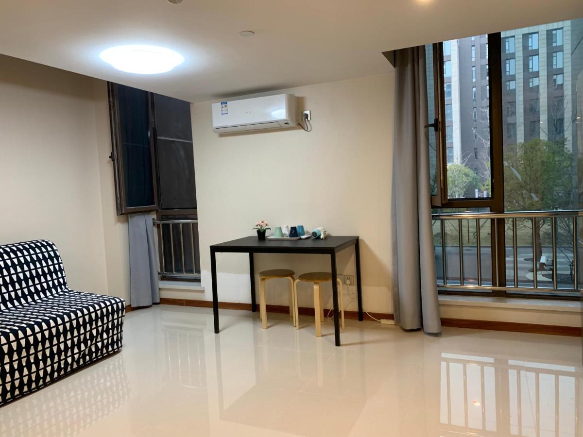 Inestin Shanghai Apt Waigaoqiao Luaran gambar